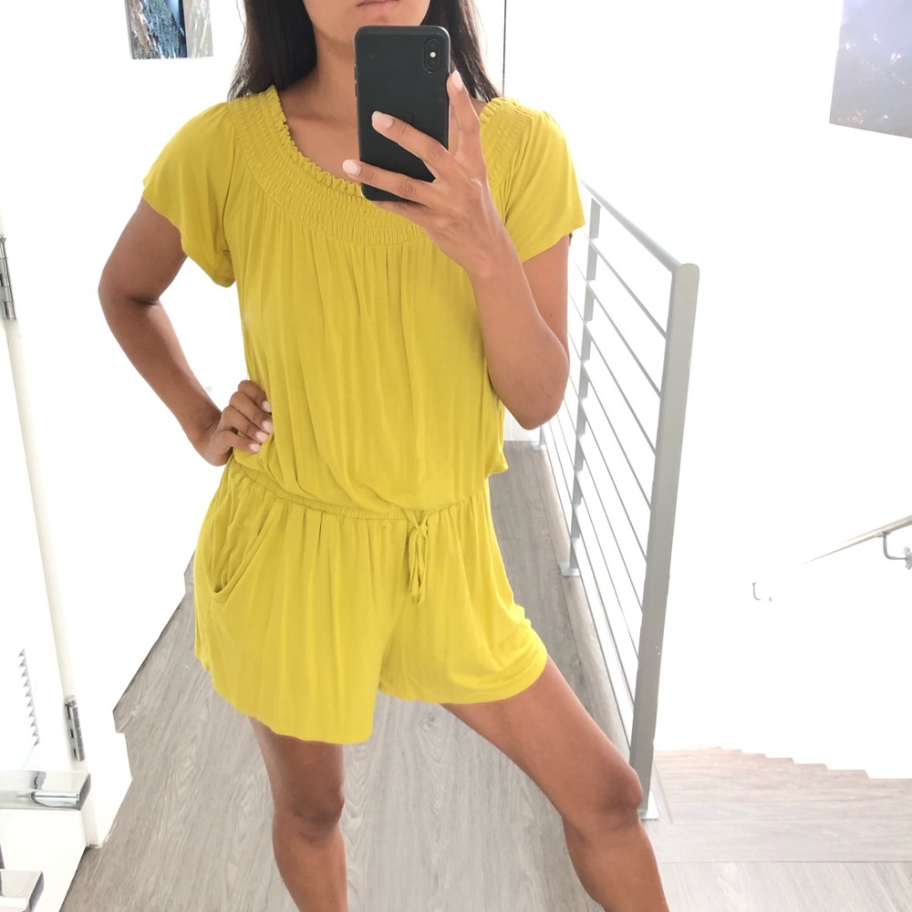 [New York & Co.] PLAYSUIT/ROMPER (S)